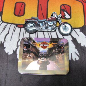 DAYTONA H-D FLAG, HARLEY CARD SET, WOODEN SOFTAIL MAGNET,